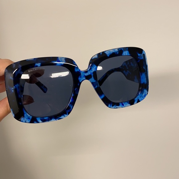Balenciaga sunglasses - Picture 8 of 9